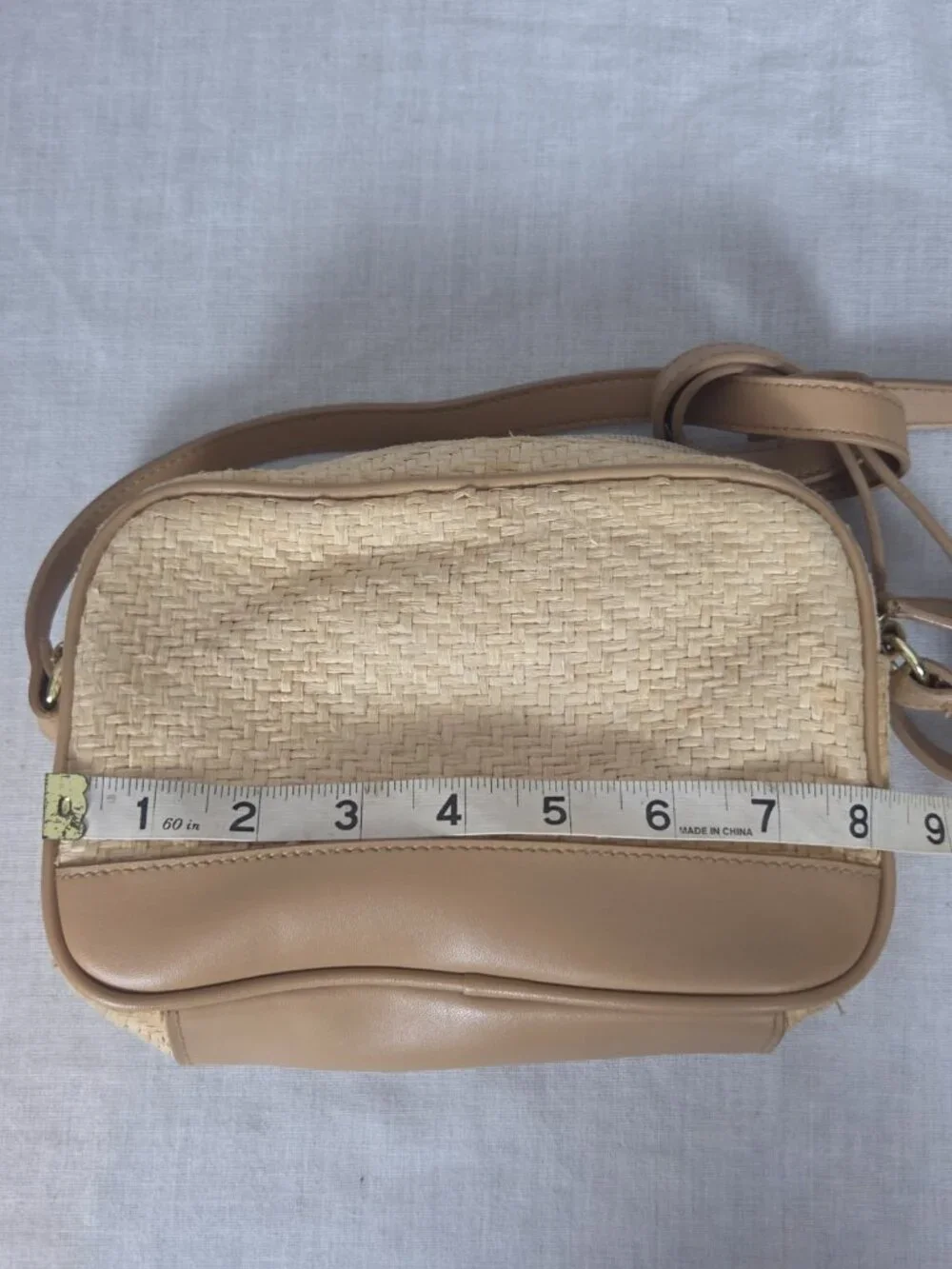 Etienne Aigner Woven Straw Crossbody Shoulder Bag Purse Tan Summer Vacation - Picture 10 of 12
